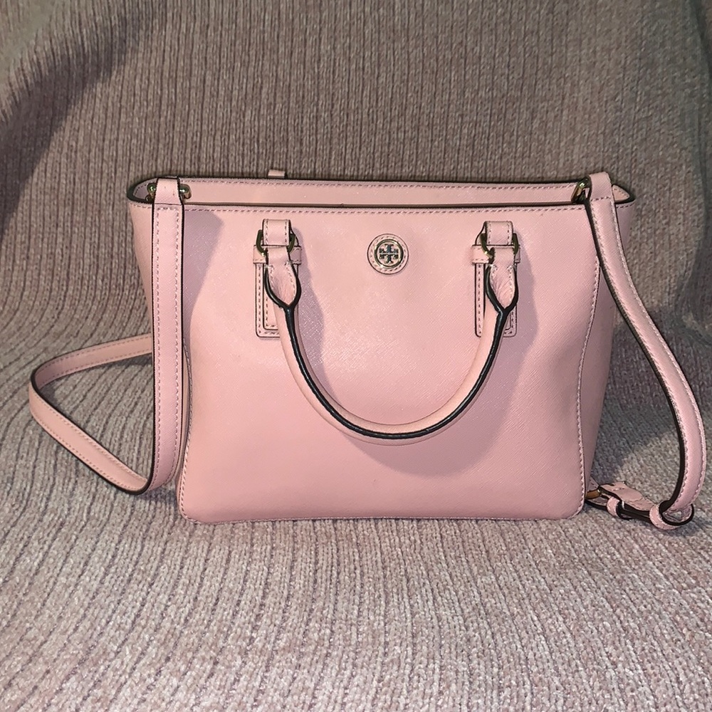 COPY - Tory Burch Mini Robinson In the color Pink